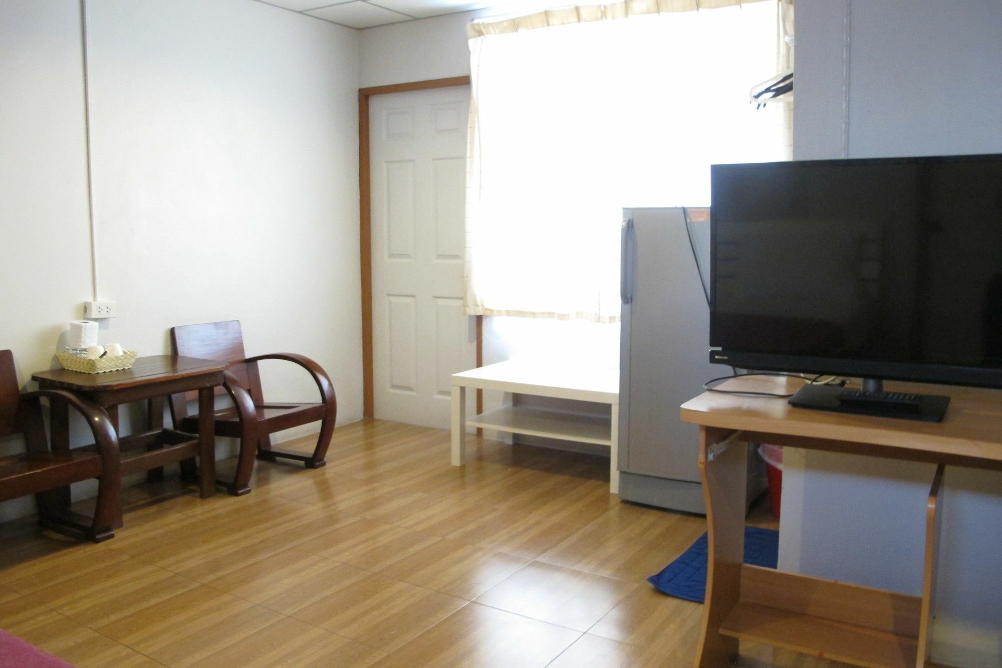 Samchai Hotel 시 라차 외부 사진