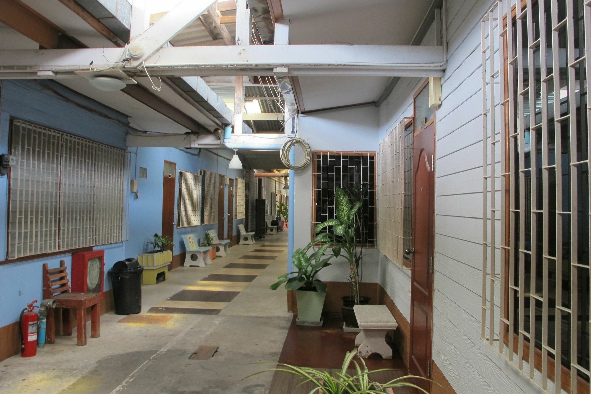Samchai Hotel 시 라차 외부 사진