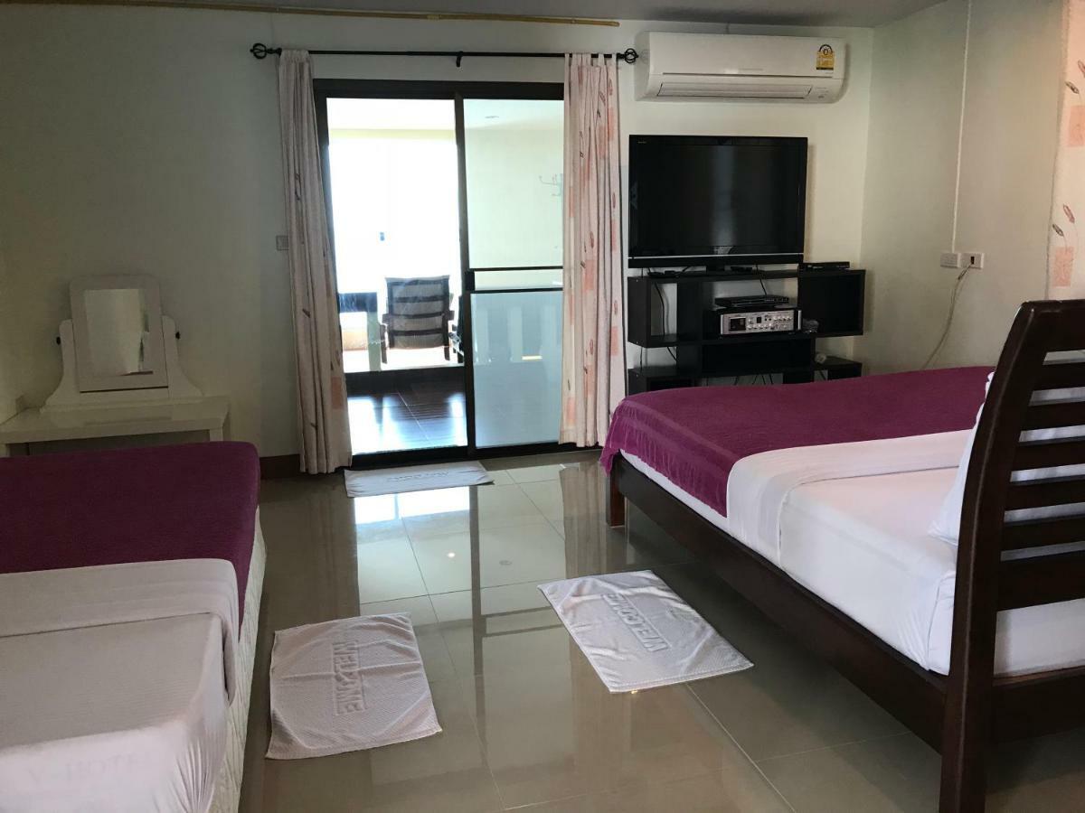 Samchai Hotel 시 라차 외부 사진