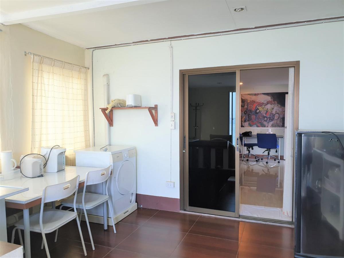 Samchai Hotel 시 라차 외부 사진